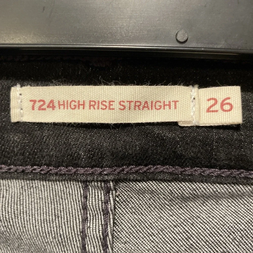 Levi's 724 High Rise Straight Leg Jeans in Black SZ 26